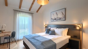 4 slaapkamers, een strijkplank/strijkijzer, gratis wifi, beddengoed