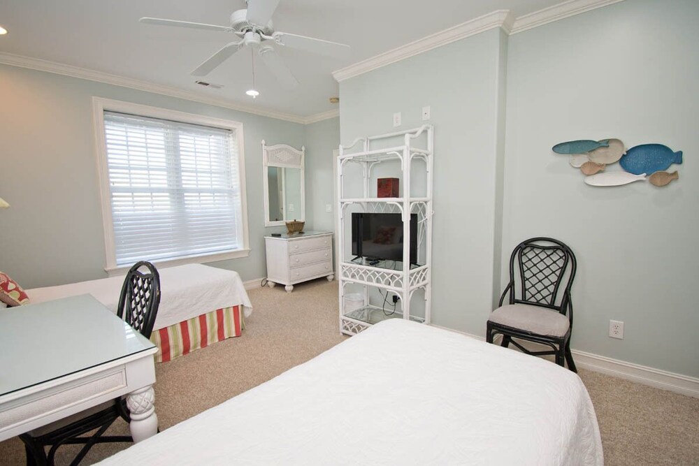 Dream Maker, Oceanfront House in Salter Path, NC! Salter Path Vrbo