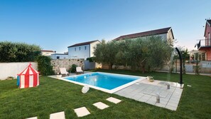 Beheizter Pool