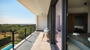 4 chambres, fer et planche à repasser, accès au Wi-Fi (inclus)