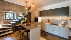 Fridge, microwave, oven, dishwasher