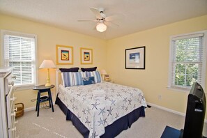 4 bedrooms, iron/ironing board, WiFi - Fanta Sea, Oceanside House in Emerald Isle, NC! (Emerald Isle)