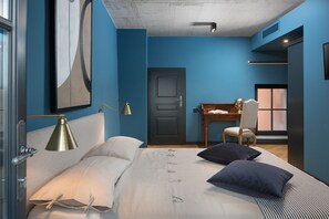 5 slaapkamers, een strijkplank/strijkijzer, gratis wifi, beddengoed