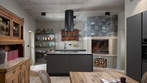 Fridge, microwave, oven, dishwasher - Villa Covri by Villas Guide (Brtonigla)