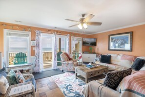 Living area - Fins East, Oceanfront Duplex in Emerald Isle, NC! (Emerald Isle)