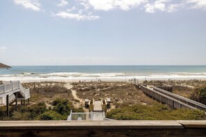Property grounds - Susie's Ocean Retreat (formerly Footprints), Oceanfront House - Emerald Isle NC! (Emerald Isle)