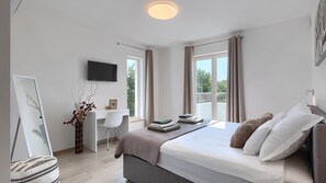 3 soverom, safe på rommet, strykejern/-brett og wi-fi (inkludert)