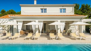 Pool - Villa Oliveti by Villas Guide (Frata)