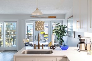 Interior - Genesis 7, Oceanside Townhouse Condo in Pine Knoll Shores, NC! (Pine Knoll Shores)