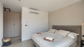 4 bedrooms, free WiFi, bed sheets, wheelchair access - Villa Ava by Villas Guide (Tar)