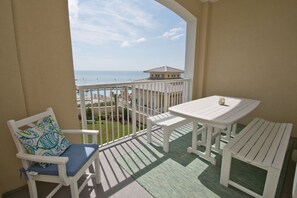 Outdoor dining - Grande Villas E-2, Oceanfront Condo in Indian Beach, NC! (Indian Beach)