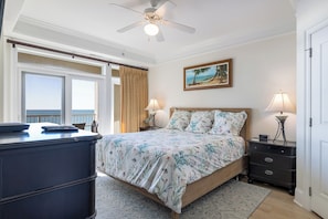 3 bedrooms, iron/ironing board, WiFi