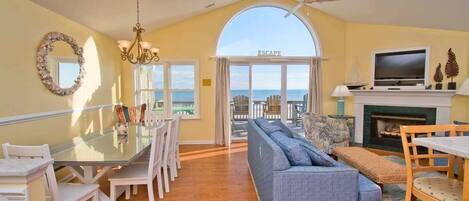 Televisión, chimenea, videojuegos, reproductor de DVD