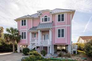 Exterior - Tickled Pink, Oceanfront Home in Emerald Isle, NC! (Emerald Isle)