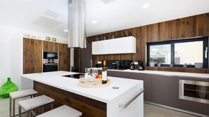 Fridge, microwave, oven, dishwasher - Villa Damian by Villas Guide (Sveti Lovrec)