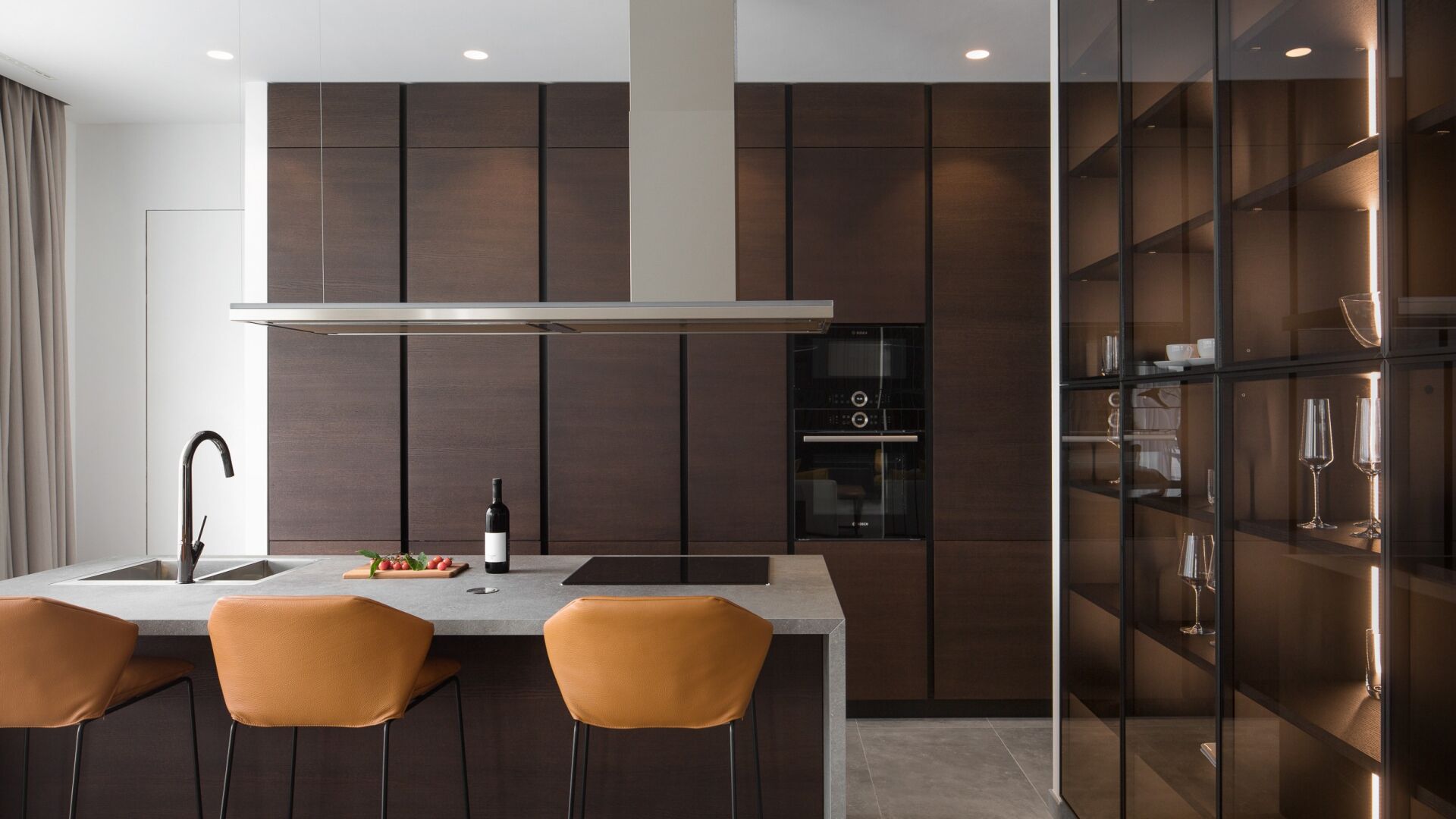 Réfrigérateur, micro-ondes, four, lave-vaisselle