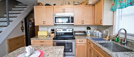 Fridge, microwave, dishwasher, coffee/tea maker