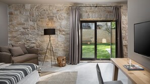 5 soverom, strykejern/-brett, wi-fi (inkludert) og sengetøy