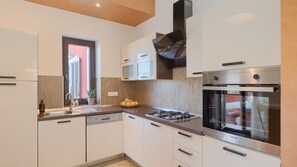 Fridge, microwave, oven, dishwasher