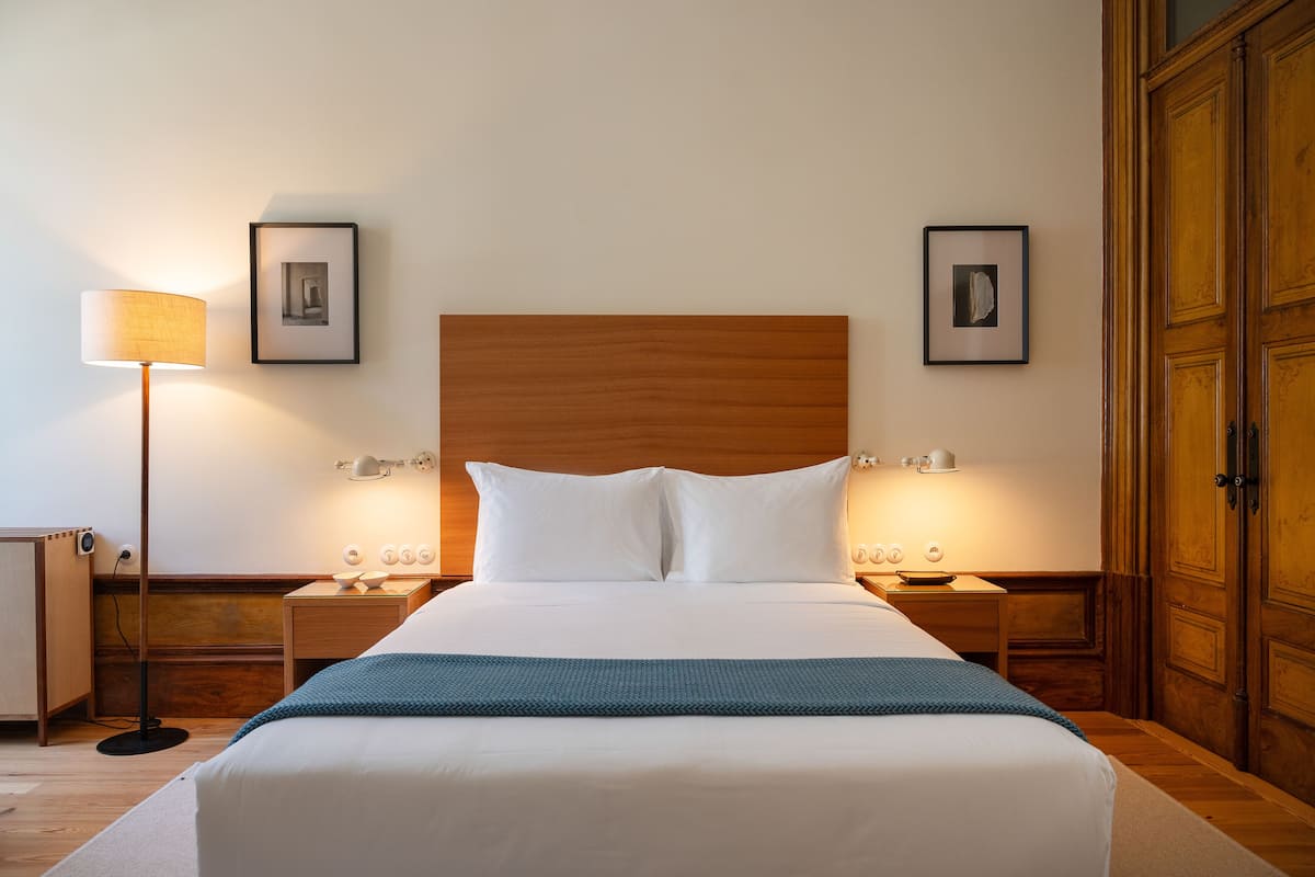 Standard Double Room | 1 bedroom, premium bedding, free minibar, in-room safe