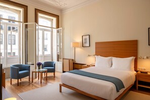Standard Double Room | Premium bedding, free minibar, in-room safe, blackout curtains - Casa do Arquiteto - Townhouse  (Porto)