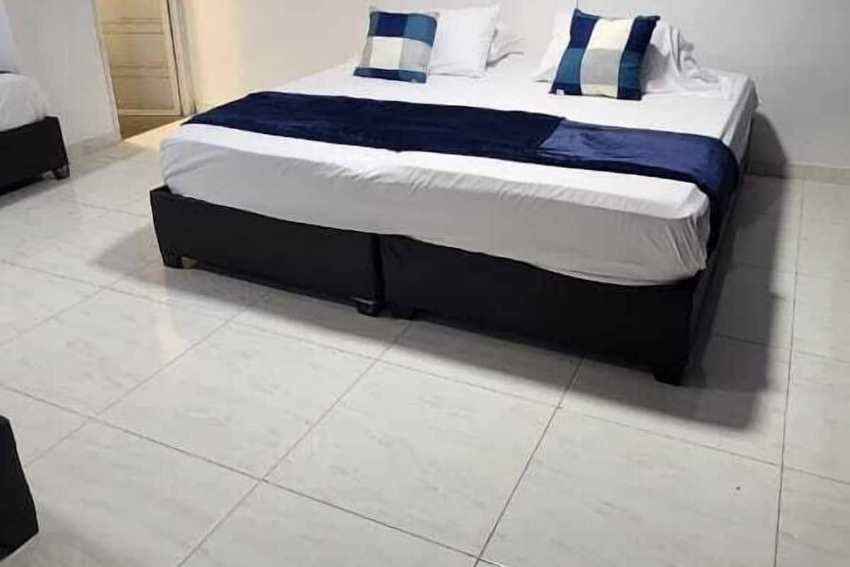 Double or Twin Room, 2 Single Beds, Private Bathroom
