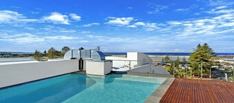 Coast Luxury Apartments 17