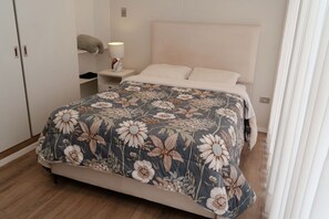 1 bedroom, iron/ironing board, WiFi, bed sheets - Beautiful small loft with views of the "Apu Picol" in Larapa - Cusco. (CUSCO)