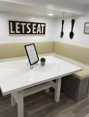 Interior - Renovated, spacious, FUN, bunk room & game room (South Jordan)