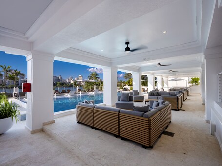 Hilton Garden Inn San Juan Condado - Image 16