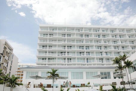 Hilton Garden Inn San Juan Condado - Image 3
