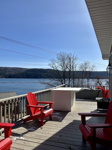 Lion View ~ Otsego Lake ~ Sleeps up to 10