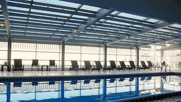 Indendørs pool