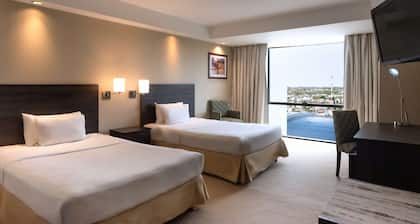 Hilton Mendoza