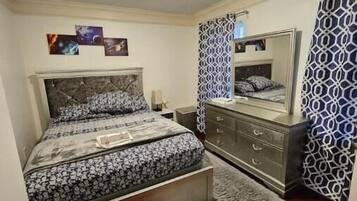 4 bedrooms, in-room safe, iron/ironing board, free WiFi