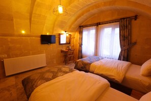 Chambre Confort avec lits jumeaux | Vue de la chambre