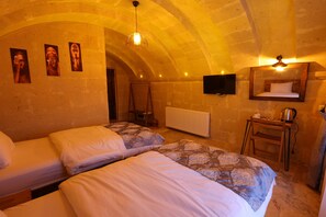 Chambre Confort avec lits jumeaux | Literie de qualité supérieure, matelas Select Comfort, minibar