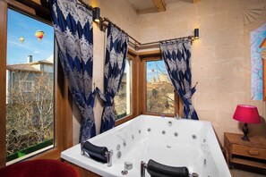 Superior Stone Suite | 私人 Spa 浴池