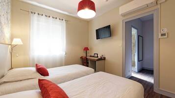 Habitación estándar con 2 camas individuales | Vista desde la habitación