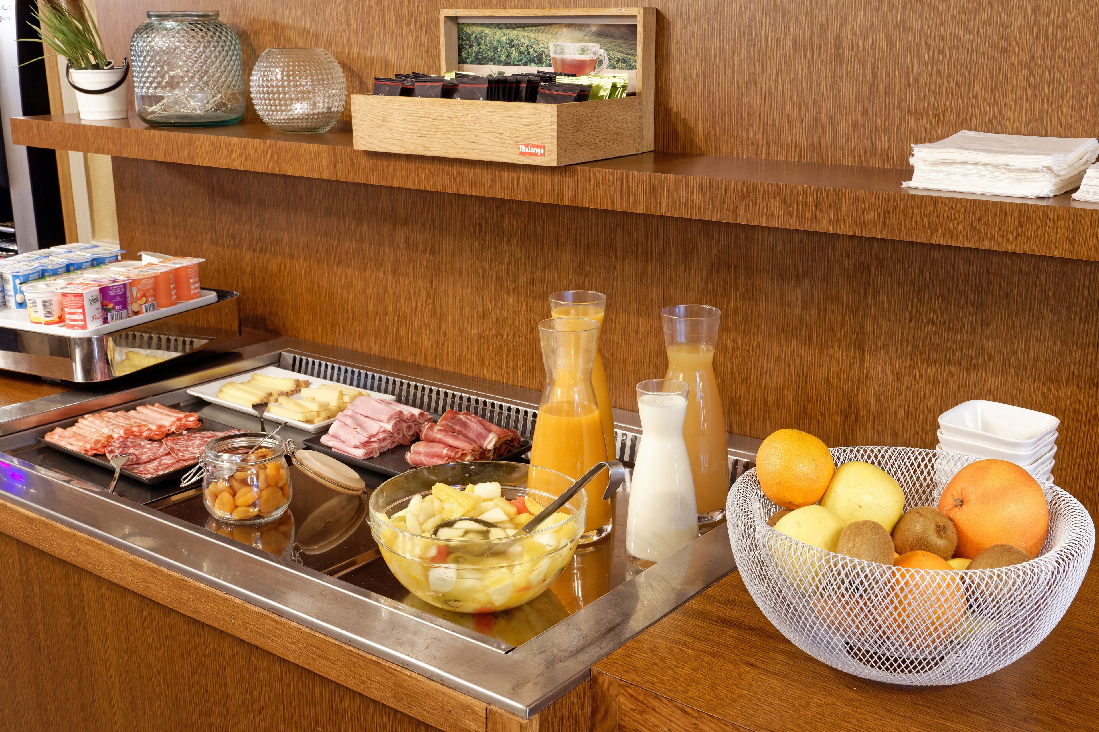 Breakfast buffet