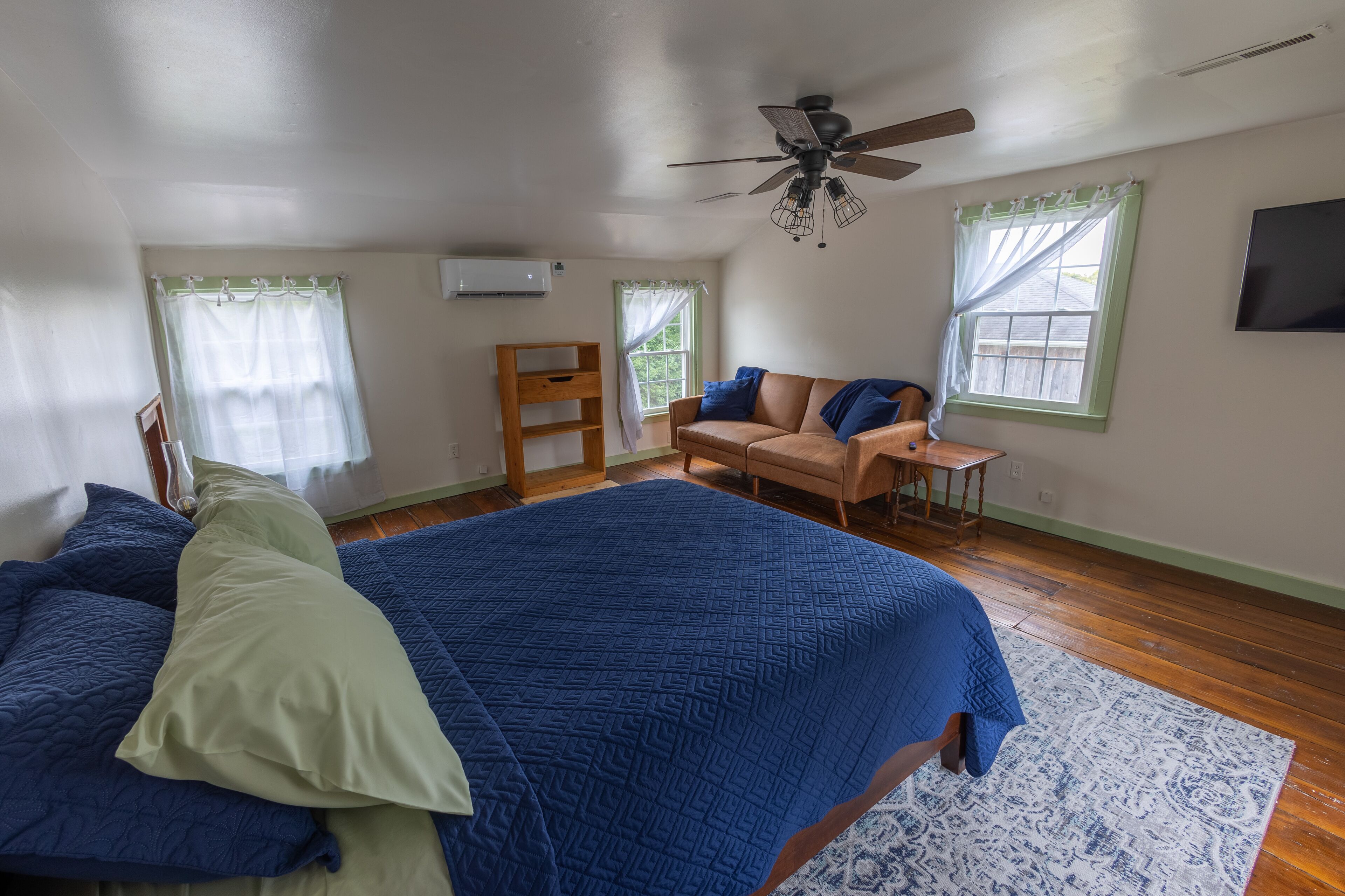 2 chambres, fer et planche à repasser, lit parapluie, Wi-Fi gratuit