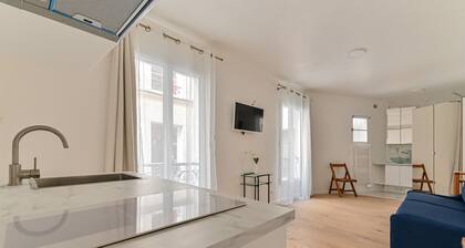 Marais Vieille Temple Studio