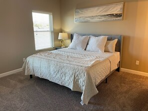 5 bedrooms, WiFi, bed sheets