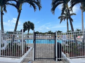 Outdoor pool - Sun & Fun - Cozy Condo, Pool, Tennis, Beach Access (Fort Myers Beach)