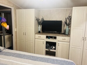 1 soverom, strykejern/-brett, wi-fi og sengetøy