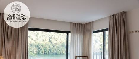 5 dormitorios, tabla de planchar con plancha, Internet y ropa de cama