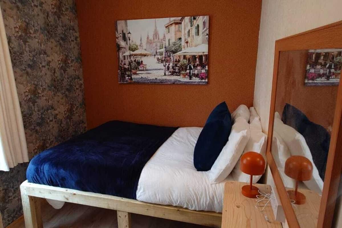 Economy tweepersoonskamer | 1 slaapkamer, luxe beddengoed, individueel gedecoreerd