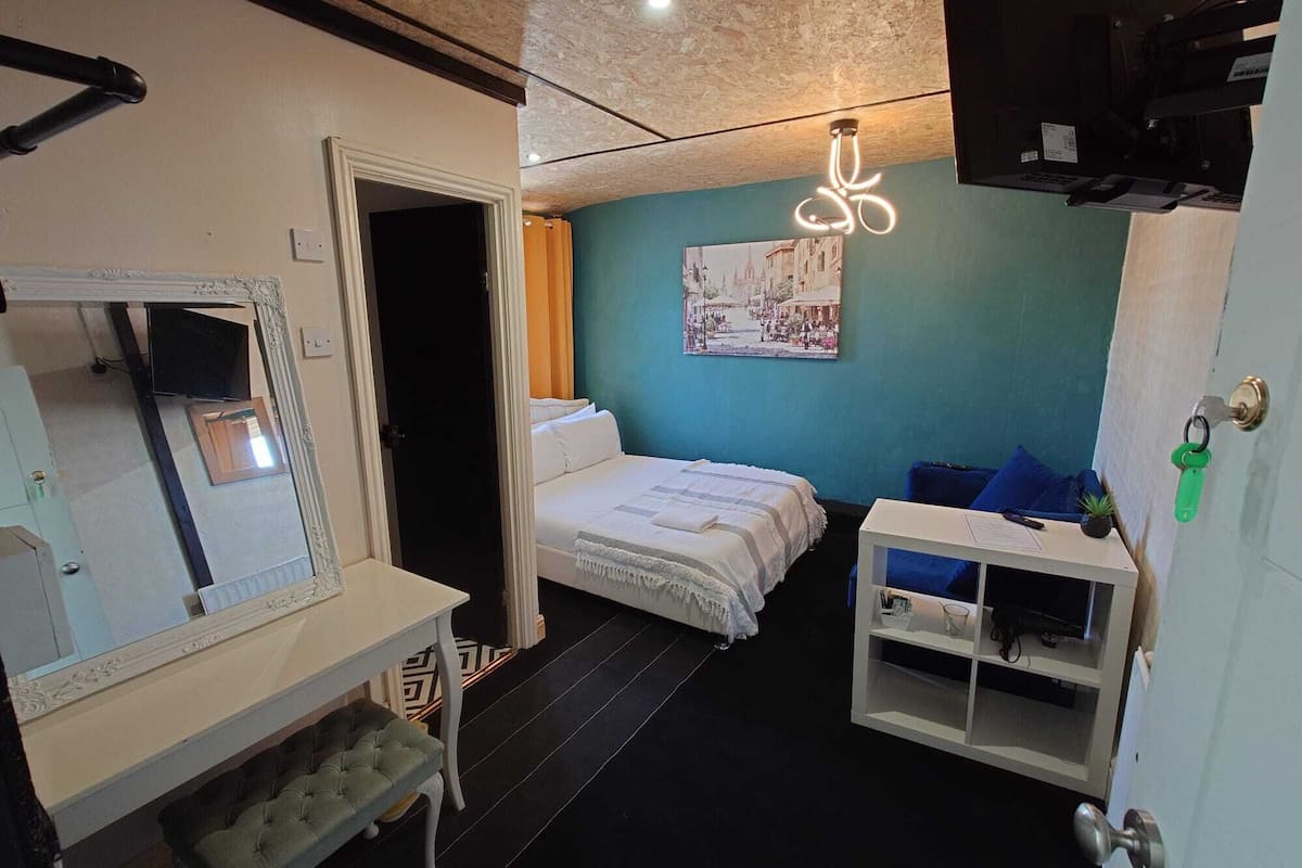 1 slaapkamer, luxe beddengoed, individueel gedecoreerd