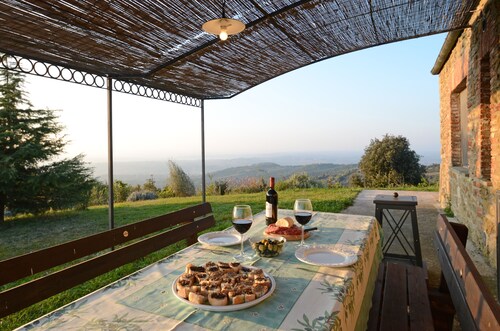 Auf einem Berg auf dem Tal von Umbrien und der Toskana, Pool Jacuzzi, Ping Pong.