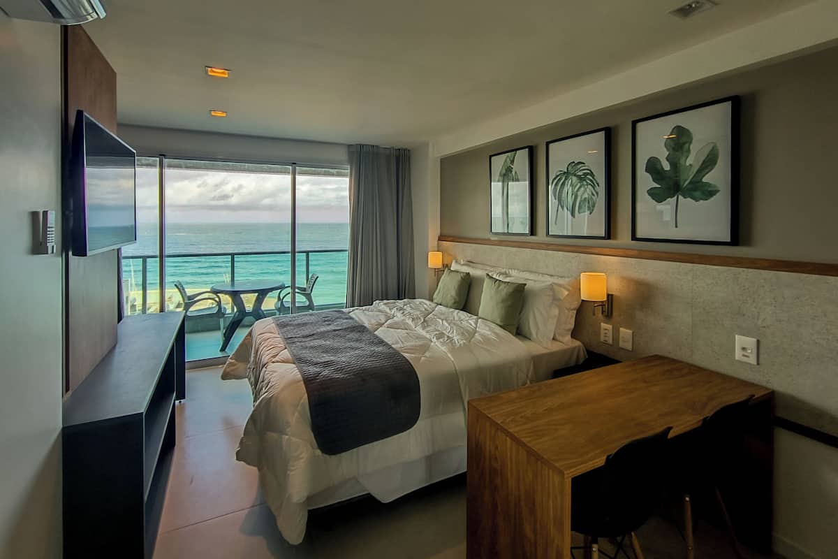 Superior Studio, 1 Queen Bed, Sea View | In-room safe, individually furnished, desk, laptop workspace